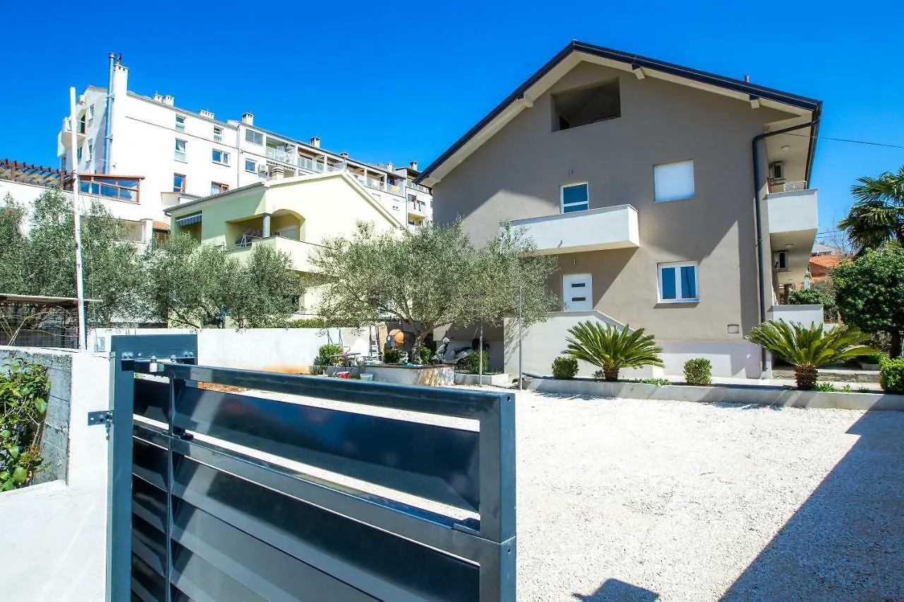 Apartment Lolly Zadar 0*,  Croatia