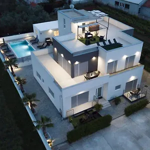 Luxury Golden Dreams Appartement